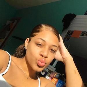 Meet your Posher, Alana